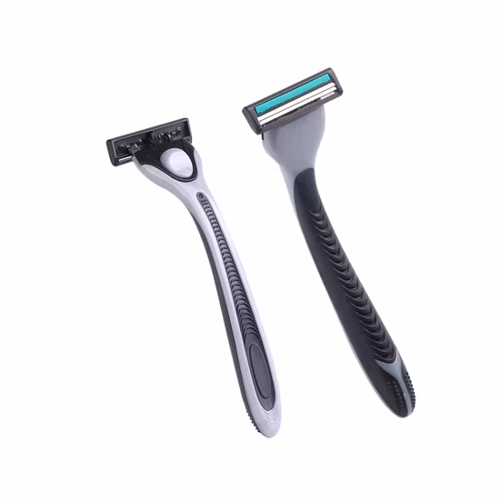 Rasoio da uomo Twin Blade System con cartucce